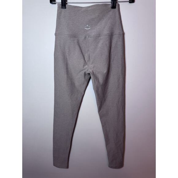 Beyond Yoga Women's High Waisted Birch Heather Cropped Leggings Sz Small $99 NEW - Picture 6 of 11